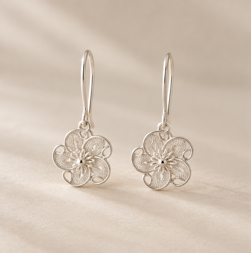 LIRA — earrings in 925 sterling silver
